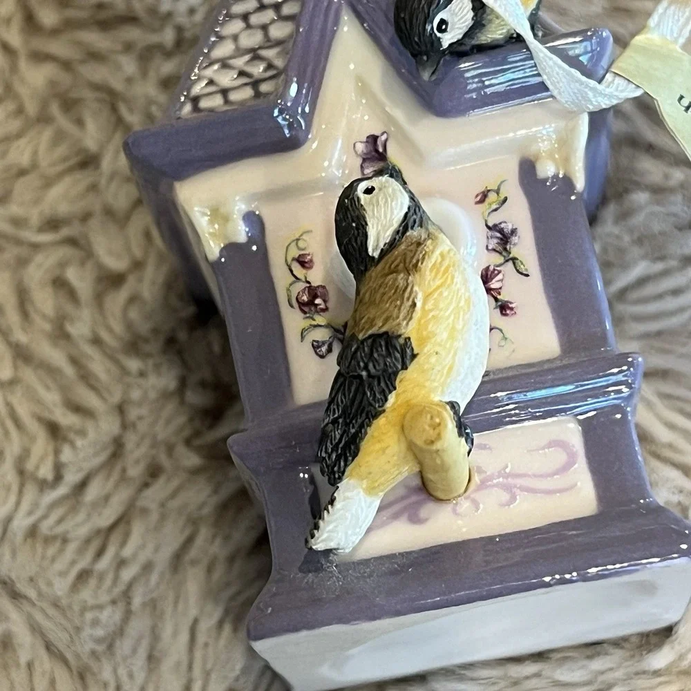 1999 Heirloom Poreclain Harmony Hearth Birdhouse Ornament Bradford‎ Exchange